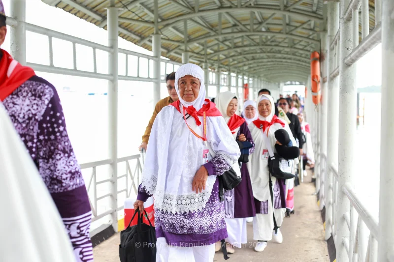 Jamaah Haji Meranti Tiba di Batam. (foto: humas pemkab meranti)

