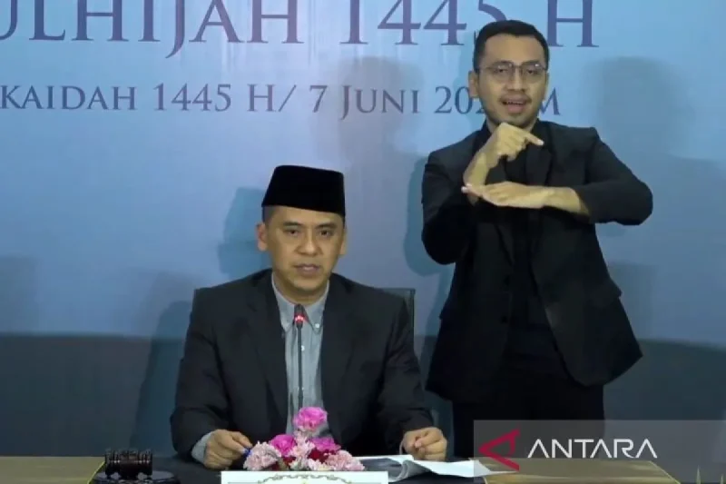 Tangkapan layar - Wakil Menteri Agama (Wamenag) RI Saiful Rahmat Dasuki dalam konferensi pers sidang isbat penetapan 1 Zulhijah 1445 Hijriah yang diikuti secara daring di Jakarta, Jumat (7/6/2024). (ANTARA/Sean Filo Muhamad/Youtube Kemenag RI)