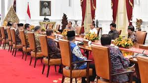 Presiden Joko Widodo menerima pimpinan Majelis Permusyawaratan Rakyat Republik Indonesia (MPR RI) di Istana Merdeka, Jakarta, pada Jumat, 28 Juni 2024. Foto: BPMI Setpres/Vico
